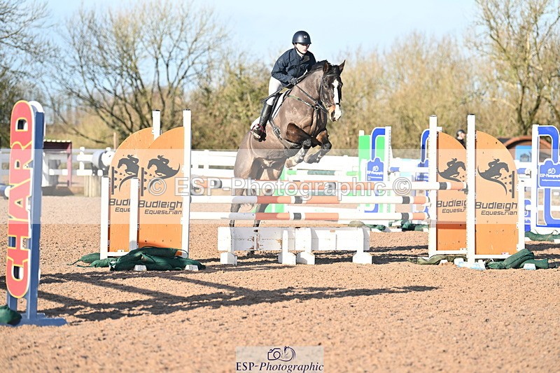 231210A-131002-02501 - Cls 20 Newcomers & 1.10m Open