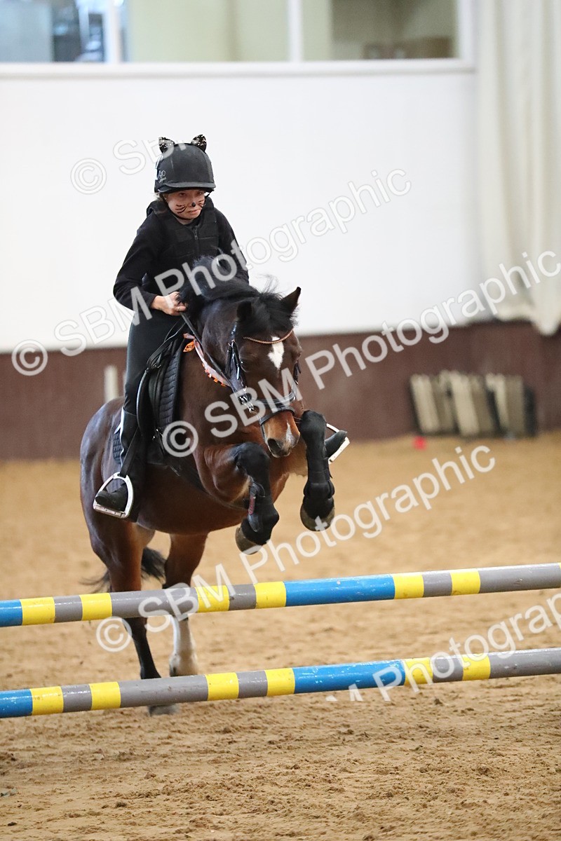 SBM_001886 - Class 3 - Horse & Hound