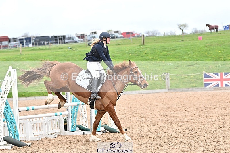 250414-113739-00605 - 90cm Round 1