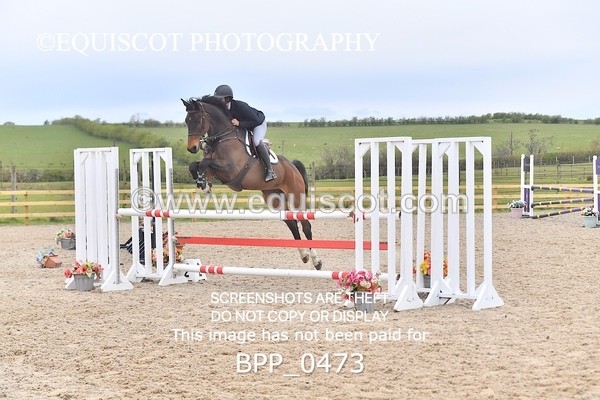 BPP_0473 - CLASS 4 FRI Senior Newcomers/ 1.10m Open