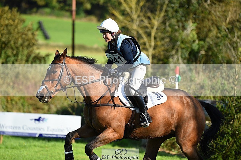 231022-111208-25761 - 241-HILDARE.HERMITAGE-Danielle.Mccormack-XC