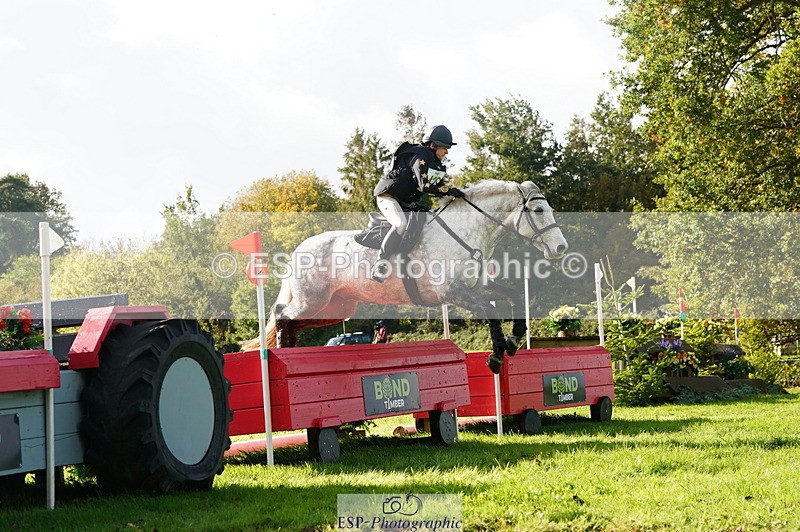 251025A-123922-19485 - F-429-Sarah.Clisby