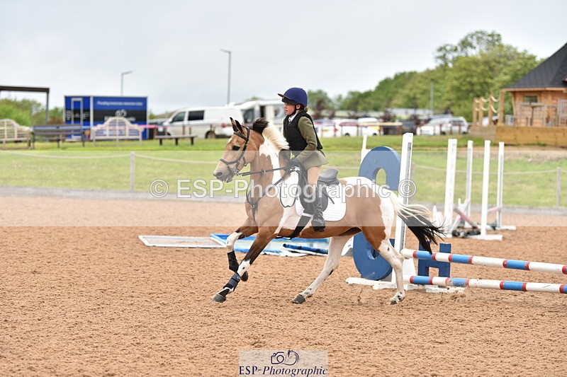 240528A-145708-00059 - 40 & 50cm