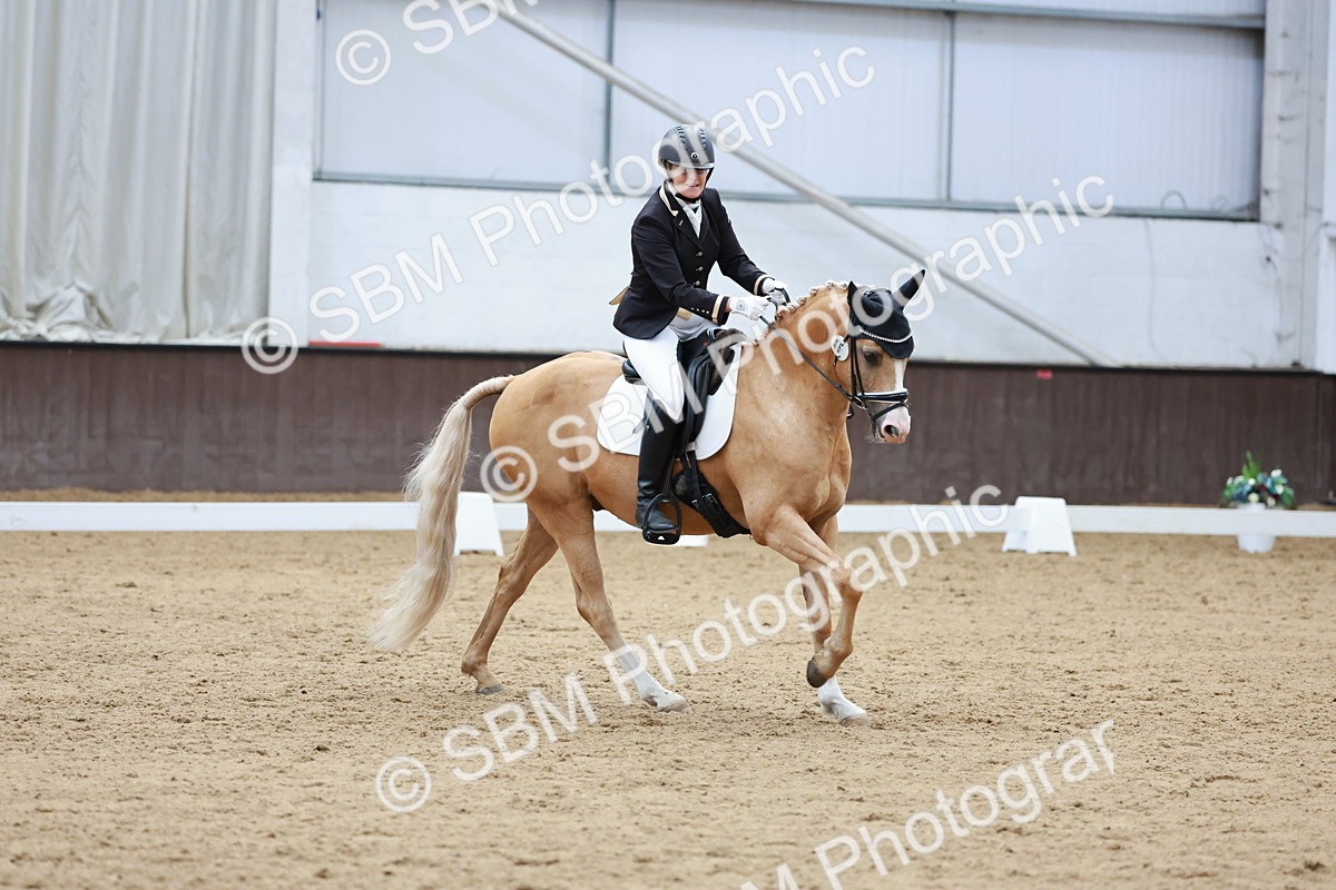 SBM_009852 - Class 6b - Novice 6 - 12.40-13.43