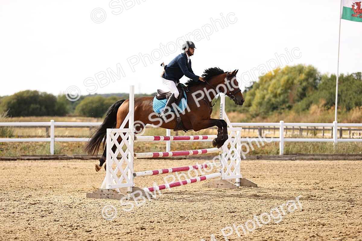 SBM_001695 - Class 6 - Senior Newcomers 1.10m