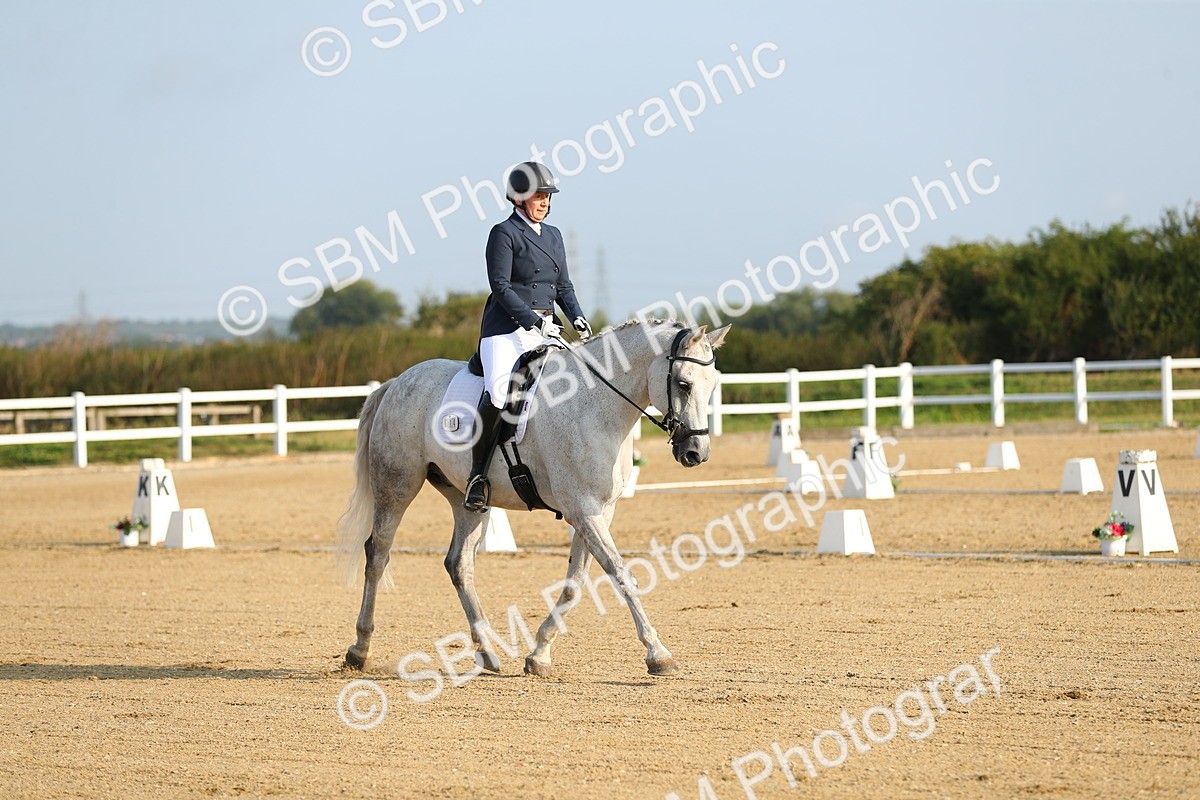 SBM_014948 - Class 13 - Novice 23 - 8,30-9.33