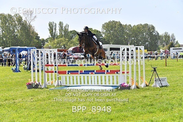 BPP_8948 - CLASS 3 The RHS Andrew Hamilton Coach Novice Qualifier (1.20m)