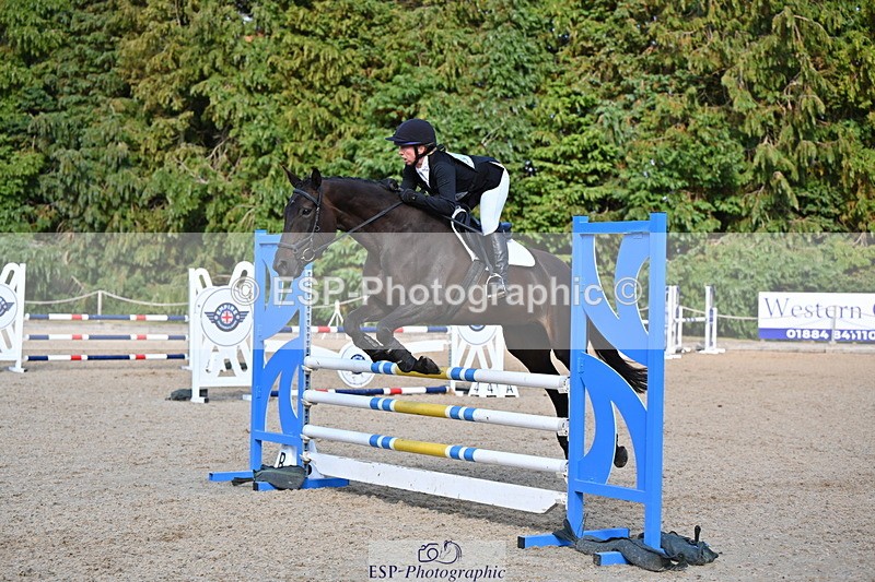 250802A-170752-08266 - H-352-Emma.Hurworth-STEREN.OF.AVALON