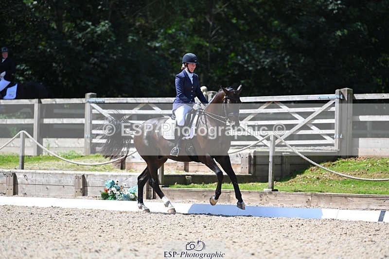 230811-121847-01235 - Cls 4 Adv Medium Silver