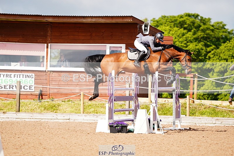 240526A-101436-07339 - Cls 25 National 1.30m Open