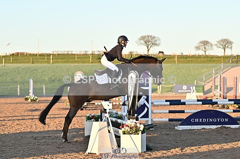 250401-191140-00916 - 90cm Classes