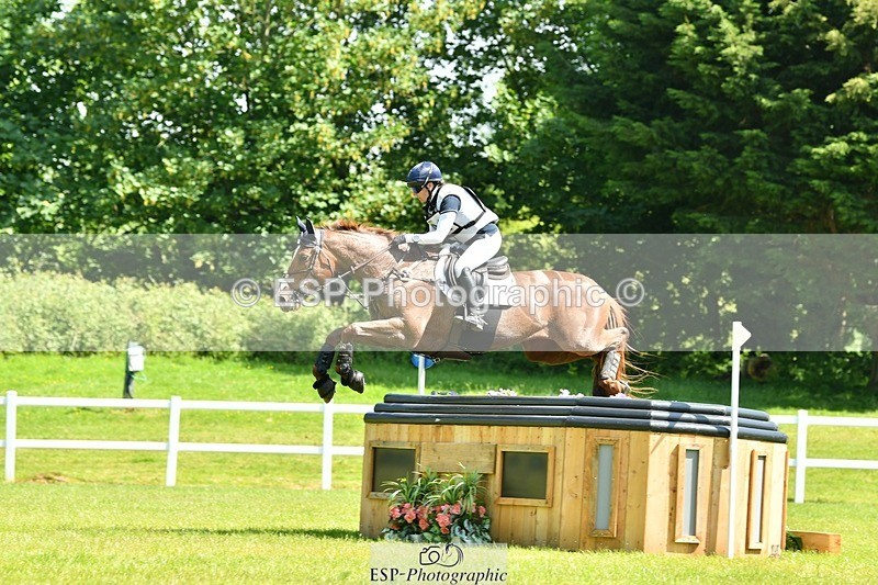 230528-105608-16794 - 401-BLING-Laura_Collett-XC