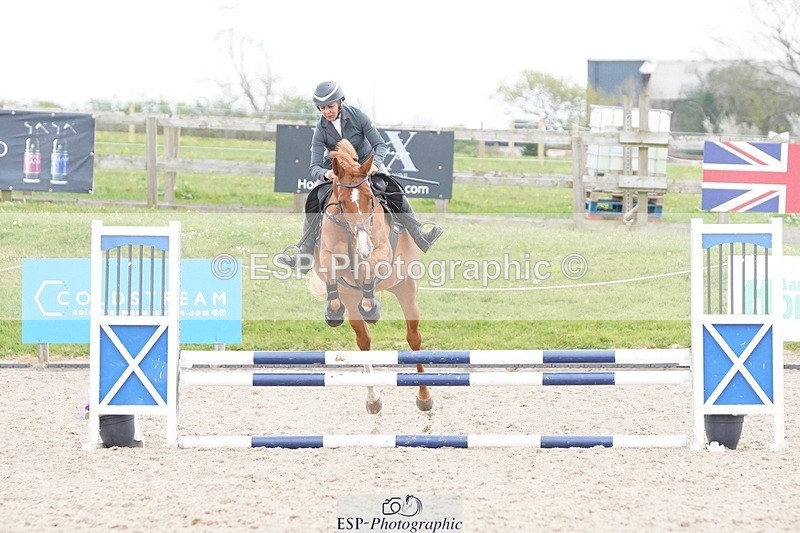 250414-130512-00853 - 70cm Round 2