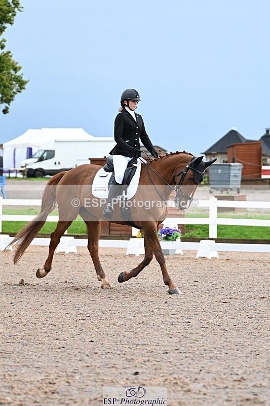 250907-105206-07021 - 015-Annie.MannLittle.Lady.Guinevere