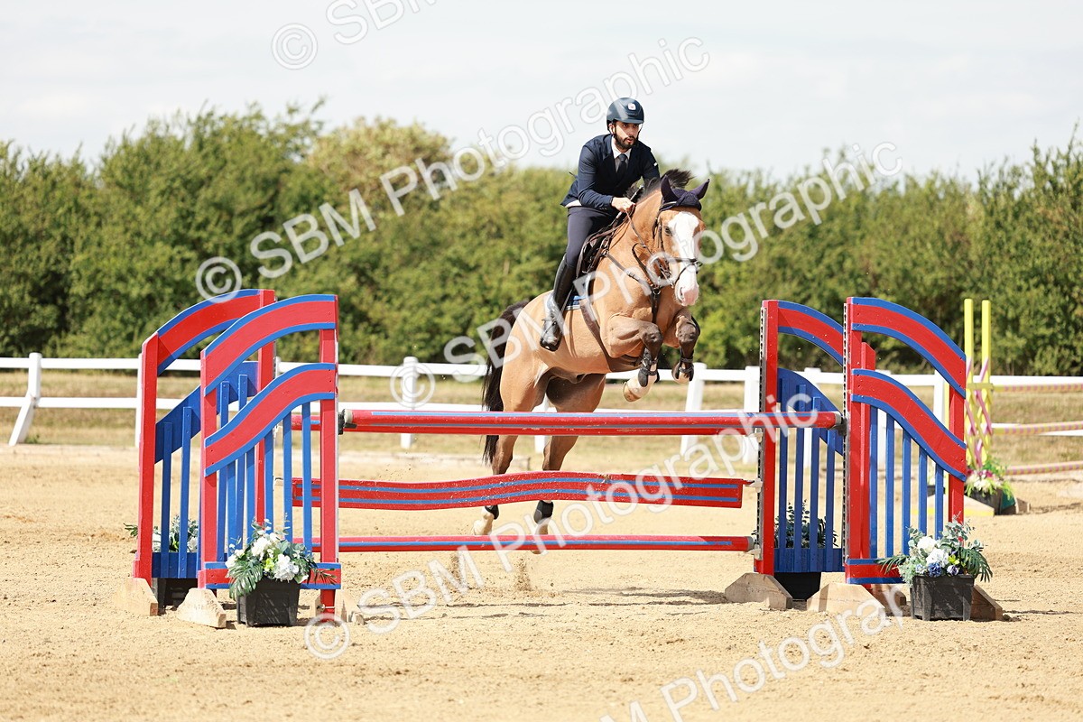 SBM_008038_Class 4 - Senior Foxhunter - 120m Open - Mohammed