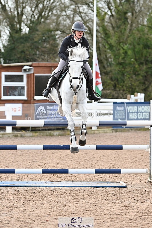231208A-134826-01005 - Cls 6 Foxhunter & 1.20m Open