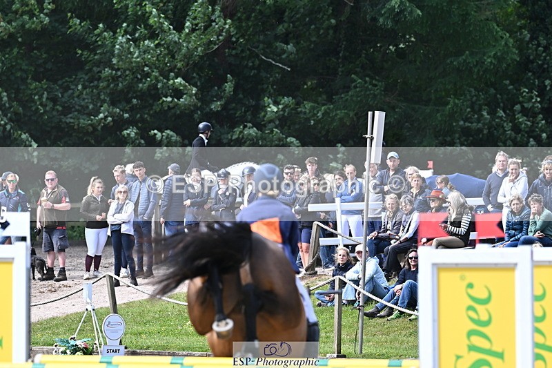 250525A-102724-15759 - Western Counties Crowds