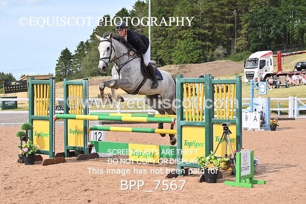 BPP_7567 - CLASS 15 FRI Senior 1.05m Open
