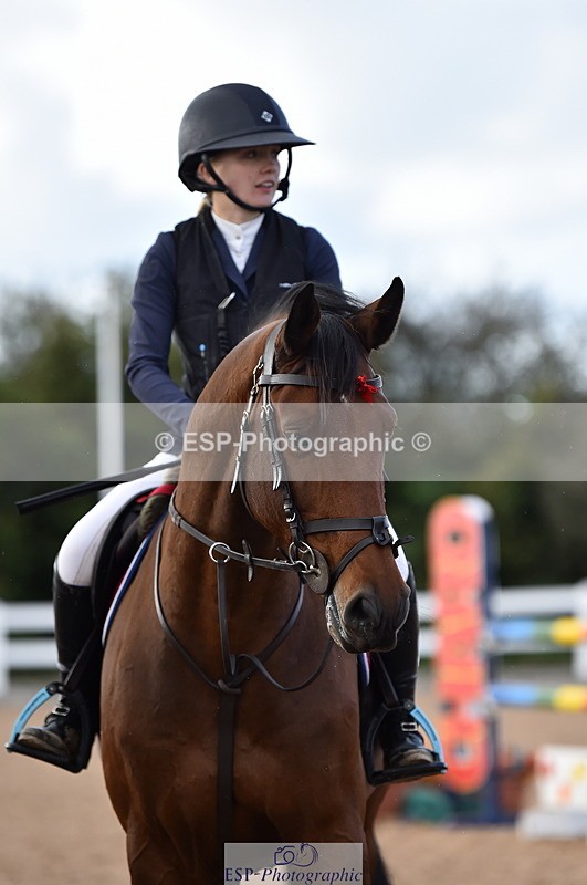 231014A-145336-05369 - Cls 15 1.05m Amateur Q 2nd R