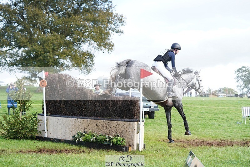 231021-140720-19198 - 451-THE.GREY.DANCER-Alice.Sandiford-SC+XC
