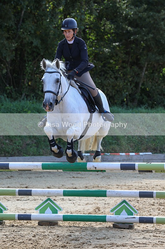 3E7A1125 - Class 4: Senior British Novice/90cm open