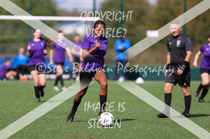 1DX30239 - 2025-09-13 FC Abbey Meads U17 Girls Purple V Cumnors U17 Girls