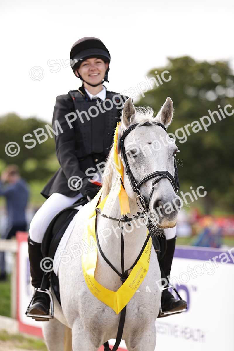 SBM_18727_J33 - Senior 75cm Championship - Michaela Camphell