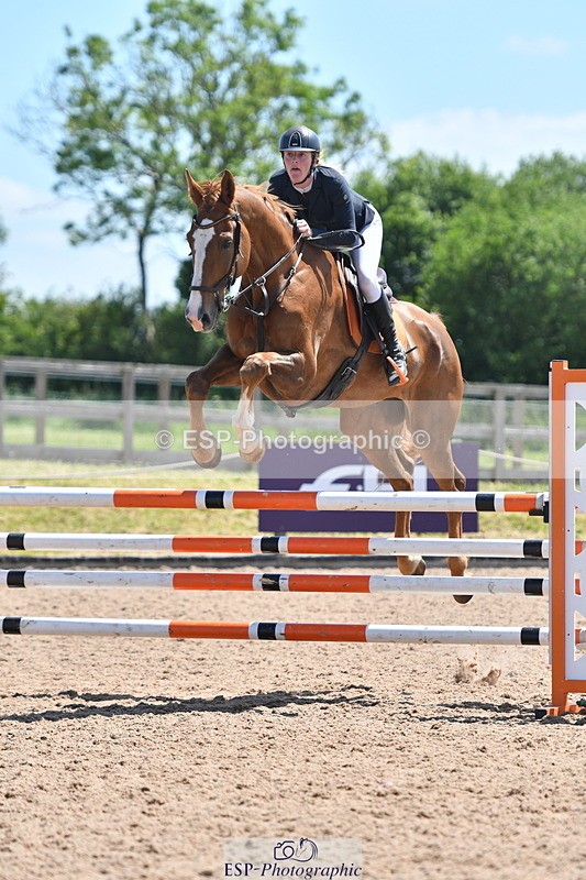 240609A-124300-05316 - Cls 18 Snr Newcomers and 1.10m Open