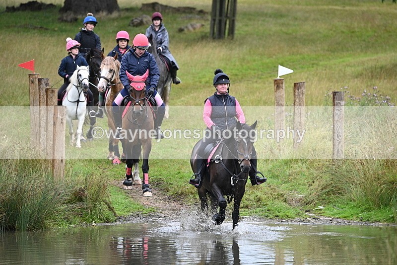 WJ7_9253 - Time at Water 11:53 to 12:23