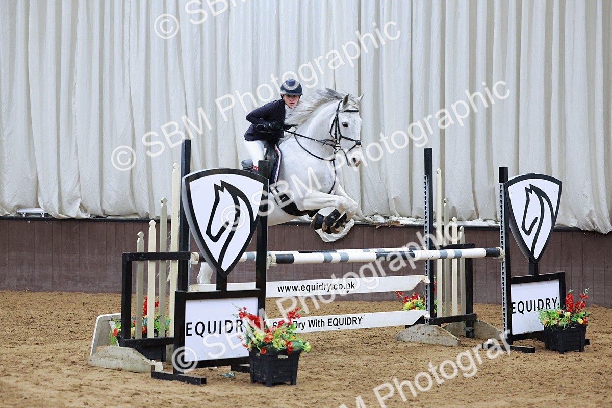 SBM_007732 - Class 24 - Nupafeed Supplements Senior Discovery/ 1m Open