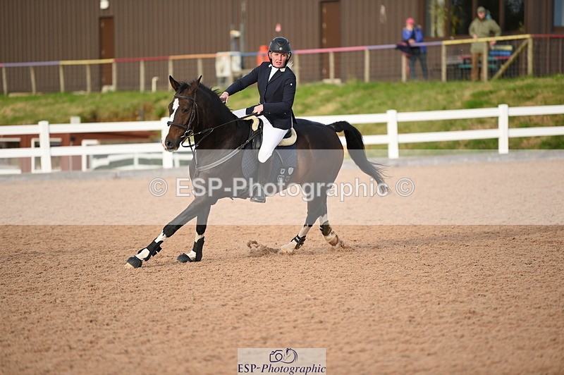 231015A-164428-09387 - Cls 27 1.10m Amateur Q 2nd R