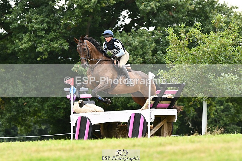 240825X-181358-38167 - 80cm XC 17.30 to End