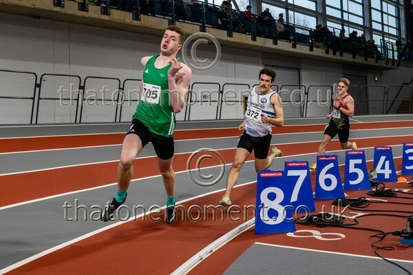 SenInd26-819711 - Track Male Set One