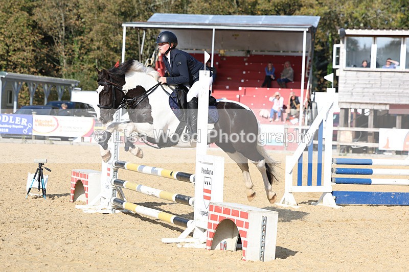 3E7A8272 - Class 4: 70cm open