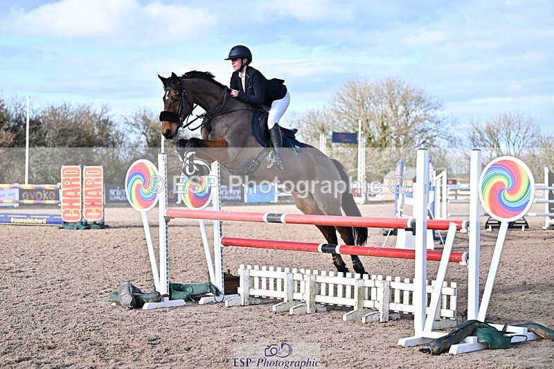 260204A-135442-00403 - Cls 5 Foxhunter and 1.20m