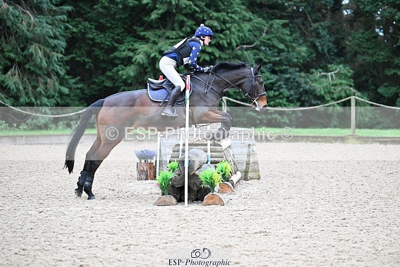 241116-084115-00102 - Cls 1 70-75cm