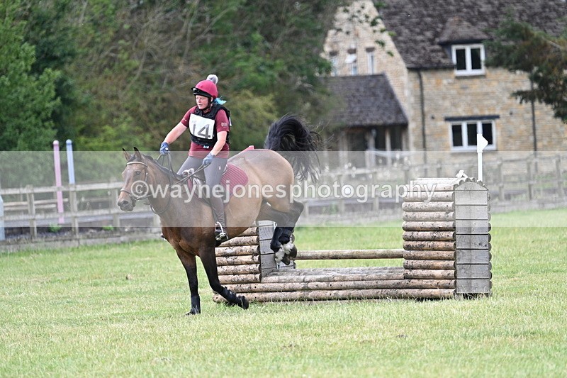 WJ7_5020 - 60cm XC Time 09:58 to 10:16