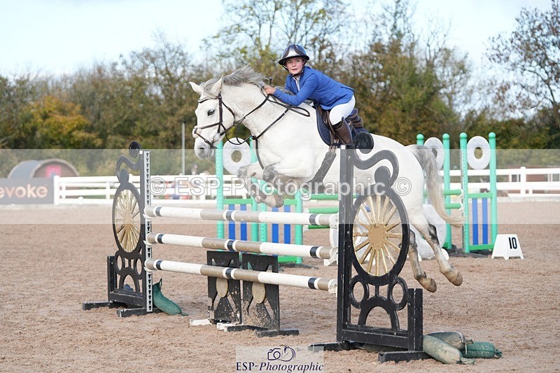 251025-141846-00621 - Cls 13 Pony Foxhunter and 1.10m