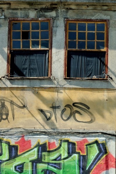 Broken Graffiti - Porto II
