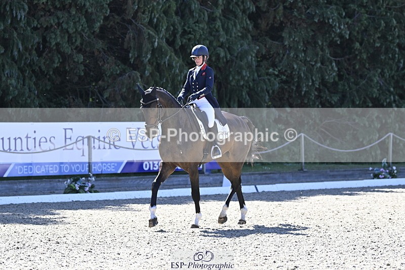 250522A-101121-02622 - B-310-Kitty.King-LISCARROW.FERNHILL