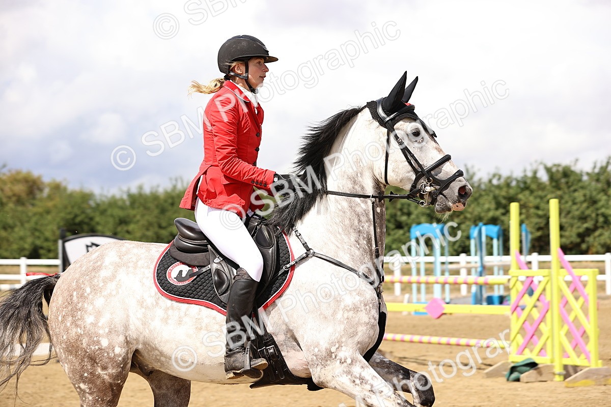 SBM_026715 - Class 13 - Senior Newcomers - 1.10m