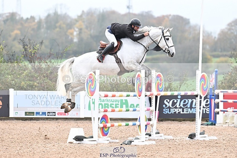 251105-143113-00897 - Cls 06 Fox & 1.20m