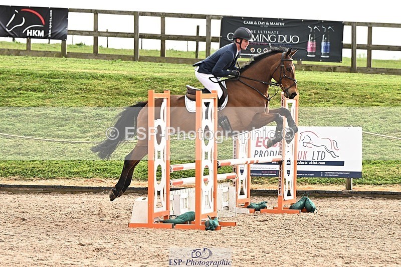 250416-093818-00065 - Cls 1 British Novice and 90cm