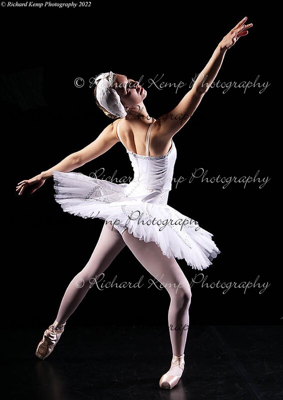 010522-4717w - Performance