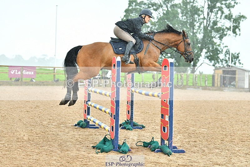 230805A-105441-00232 - Cls 2 Snr Newcomers & 1.10m Open