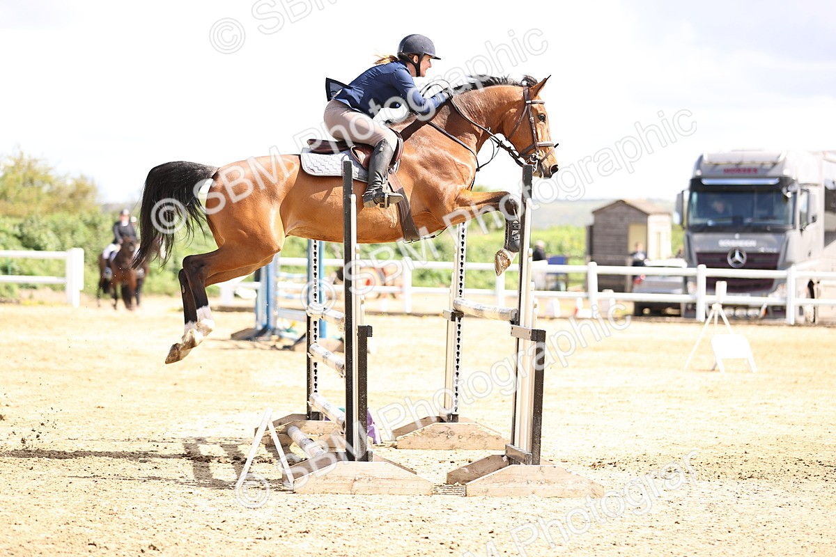 SBM_004089 - Class 17 - Senior Newcomers - 1.10m