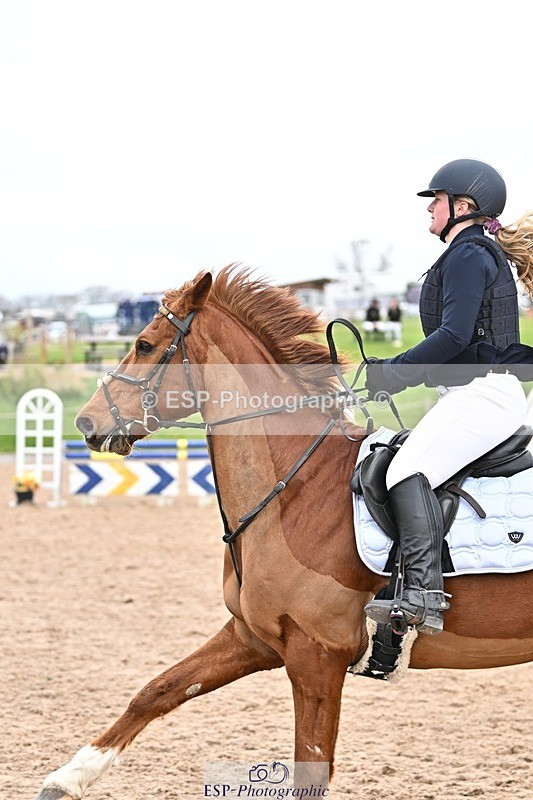 250414-113821-00620 - 90cm Round 1