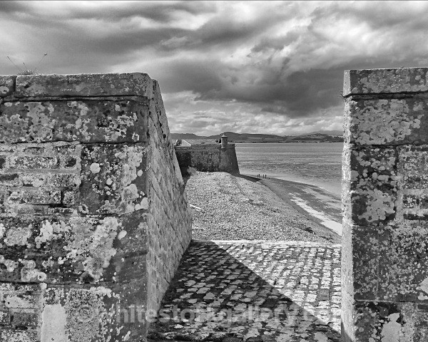 Fort George - Scotland: Black and White