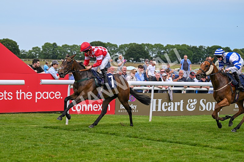 250624-Race 1-Lady Bouquet-5022 - Race 1