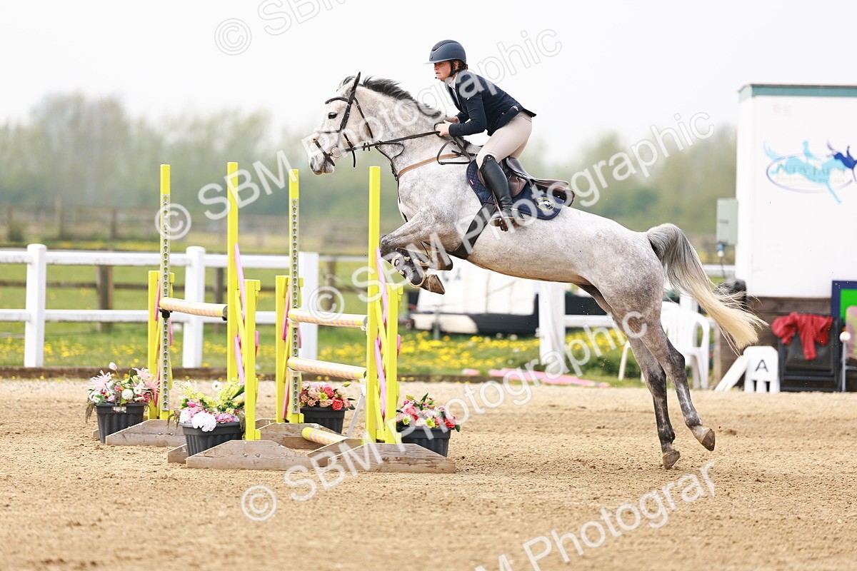  - Class 17 - Senior 1.05m